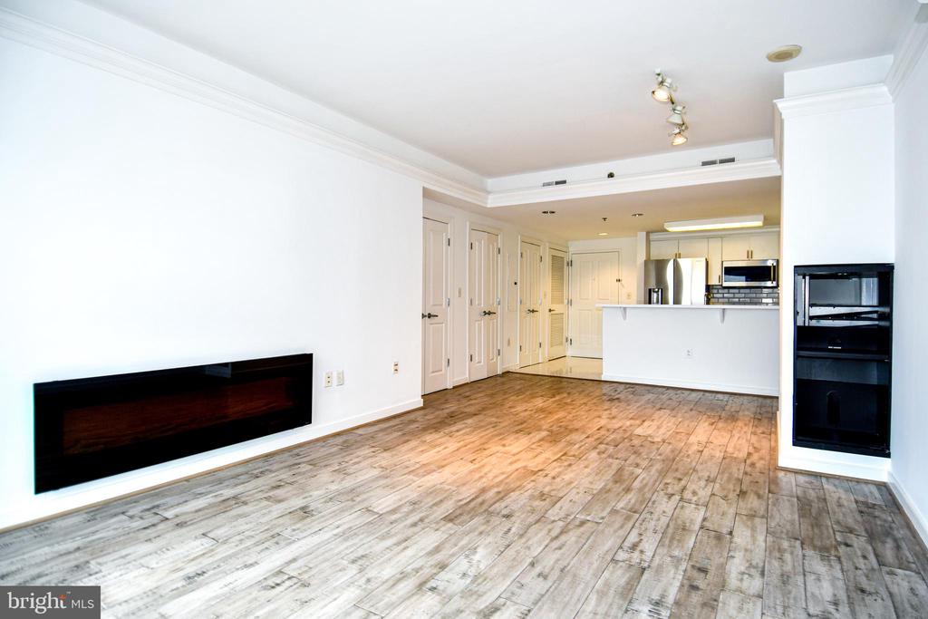 777 7TH STREET NW Unit: 904