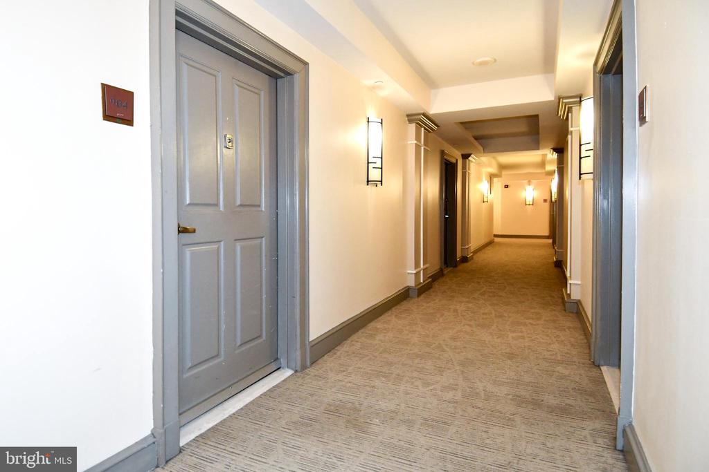 777 7TH STREET NW Unit: 904