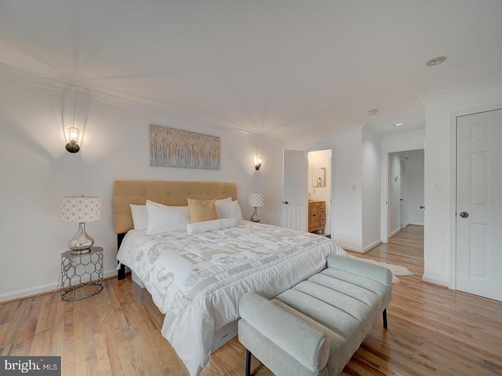 1715 15TH STREET NW Unit: 23