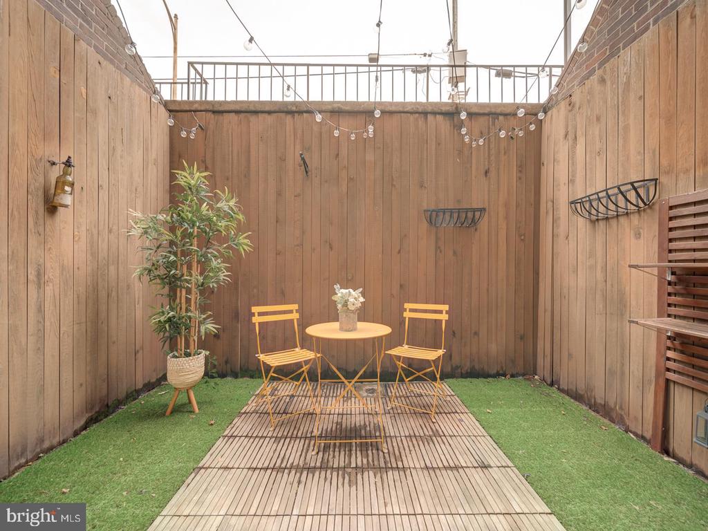 1715 15TH STREET NW Unit: 23