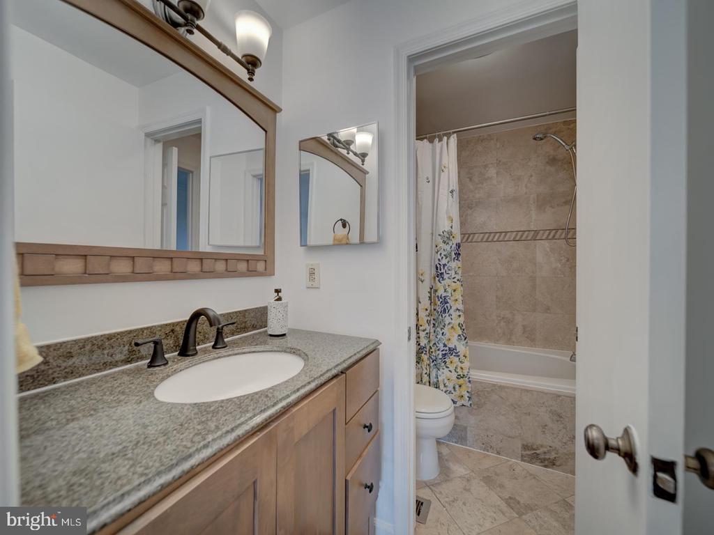 1715 15TH STREET NW Unit: 23