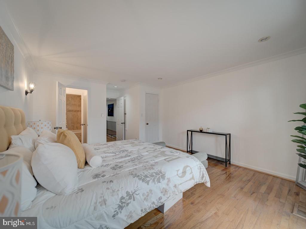 1715 15TH STREET NW Unit: 23