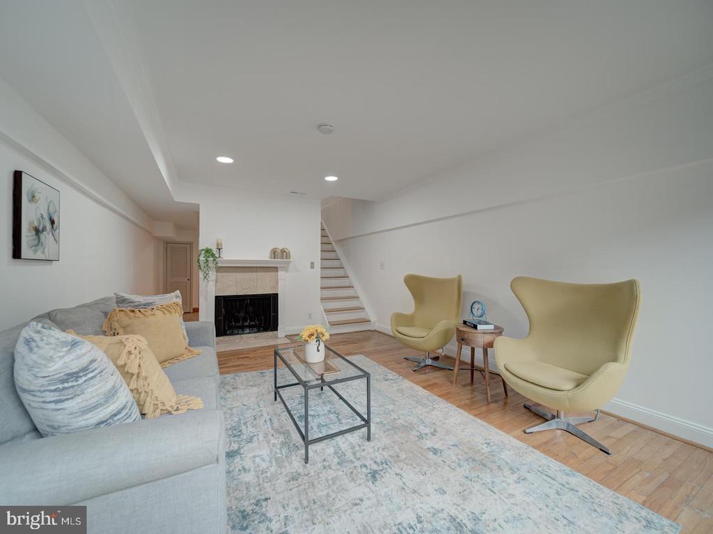 1715 15TH STREET NW Unit: 23