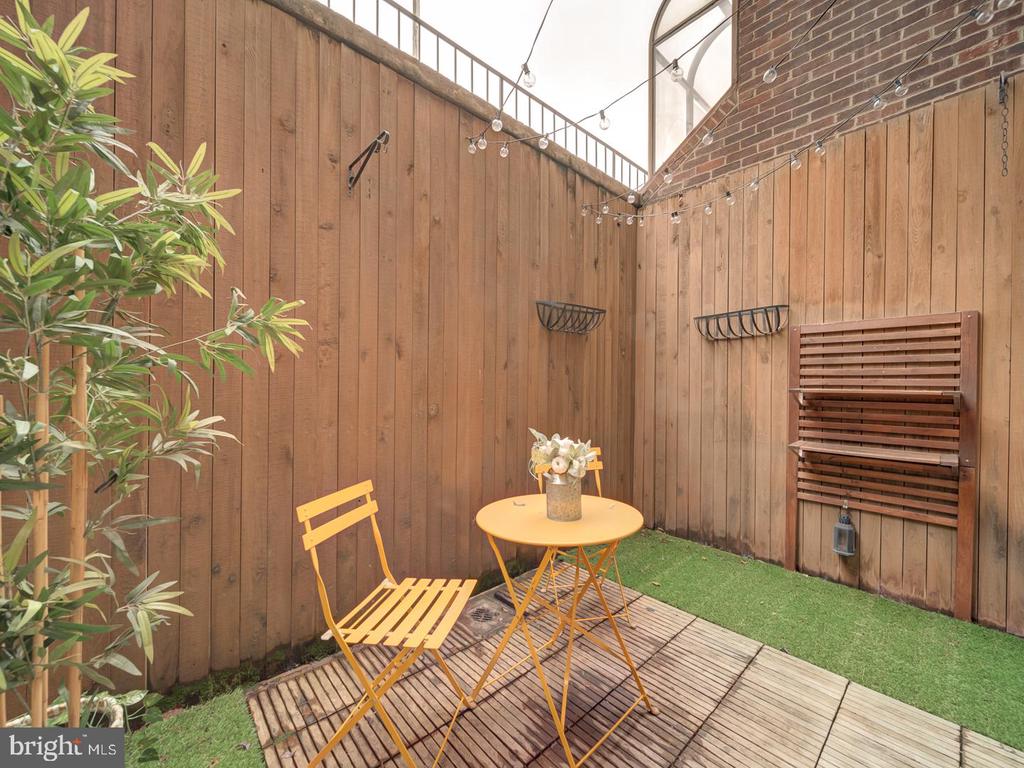 1715 15TH STREET NW Unit: 23
