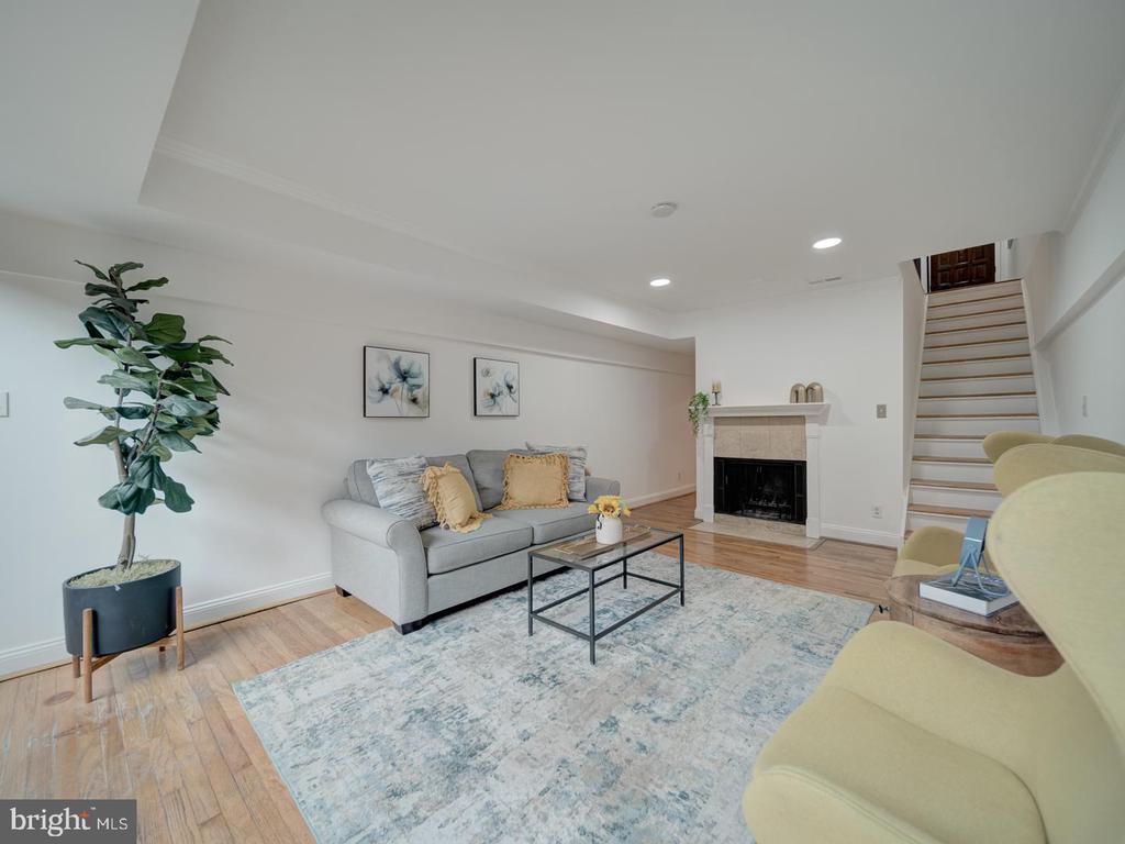 1715 15TH STREET NW Unit: 23