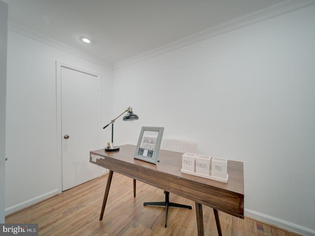 1715 15TH STREET NW Unit: 23