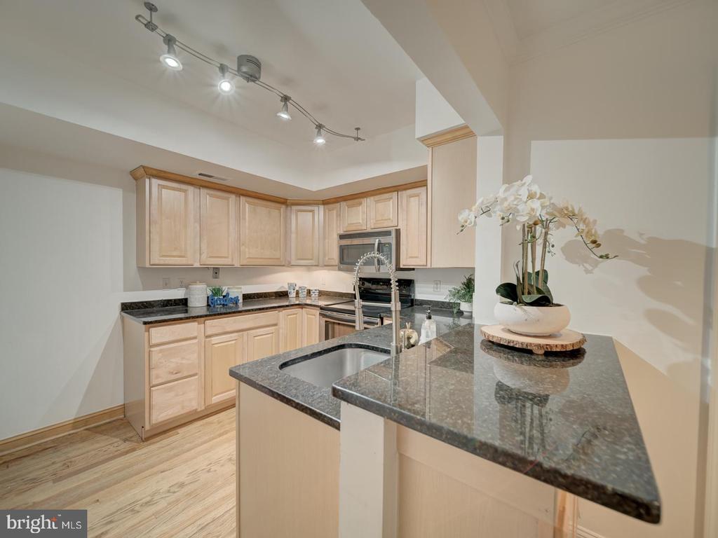 1715 15TH STREET NW Unit: 23