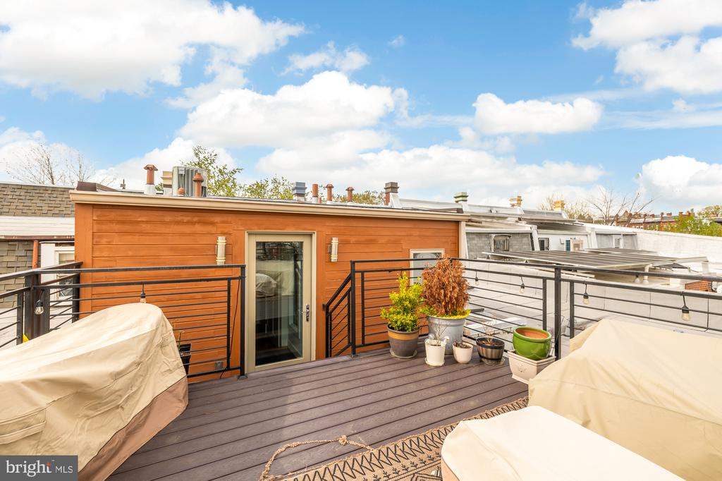 122 BRYANT STREET NW Unit: 2