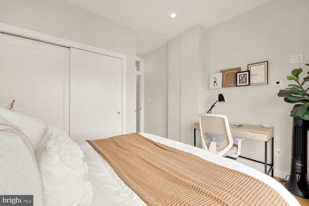 122 BRYANT STREET NW Unit: 2