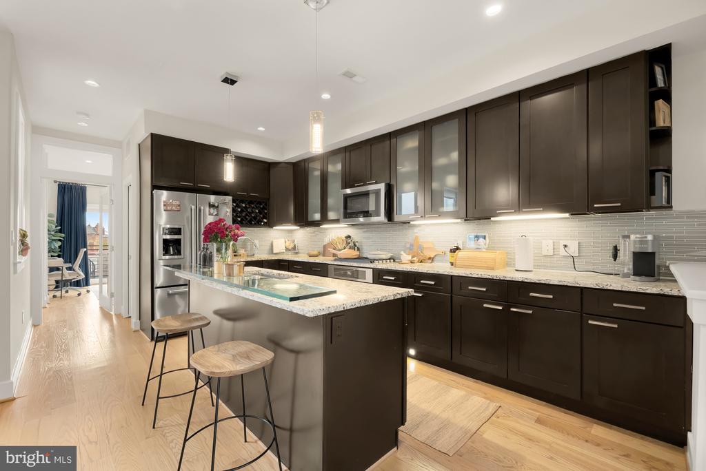 122 BRYANT STREET NW Unit: 2