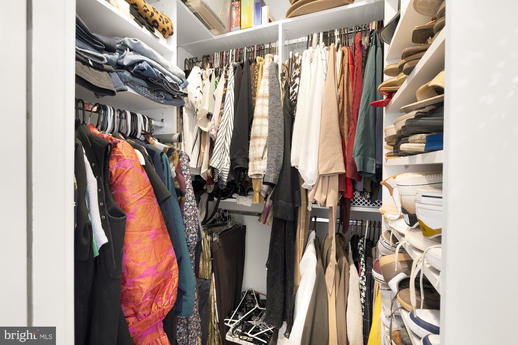 122 BRYANT STREET NW Unit: 2