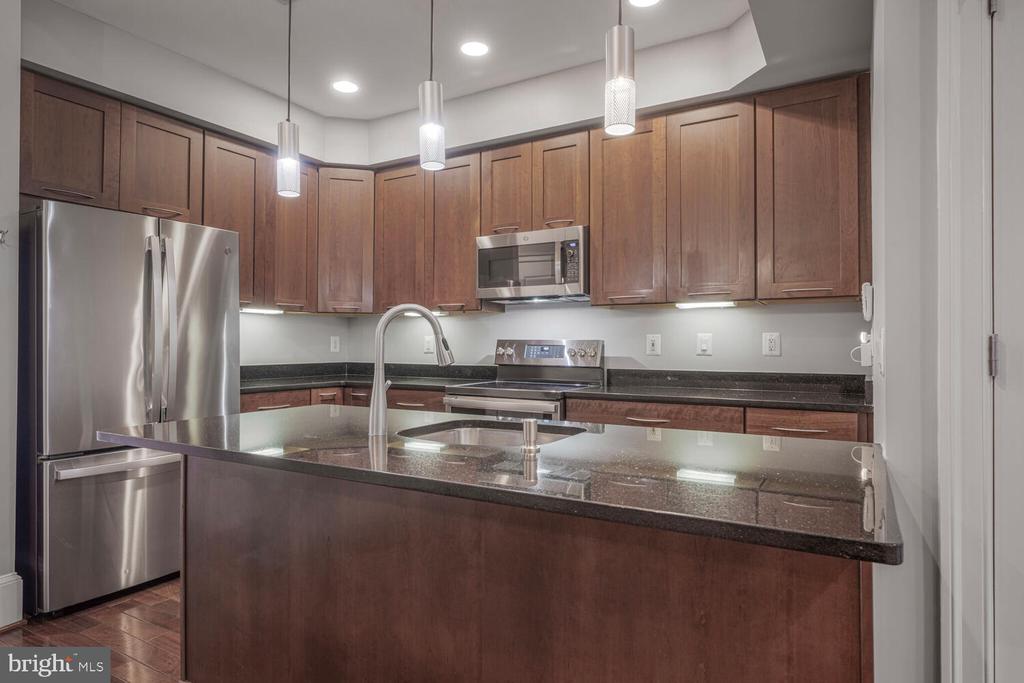 1817 6TH STREET NW Unit: A