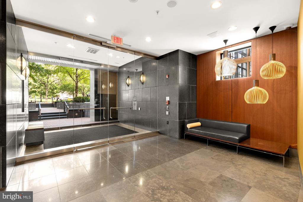1010 MASSACHUSETTS AVENUE NW Unit: 706