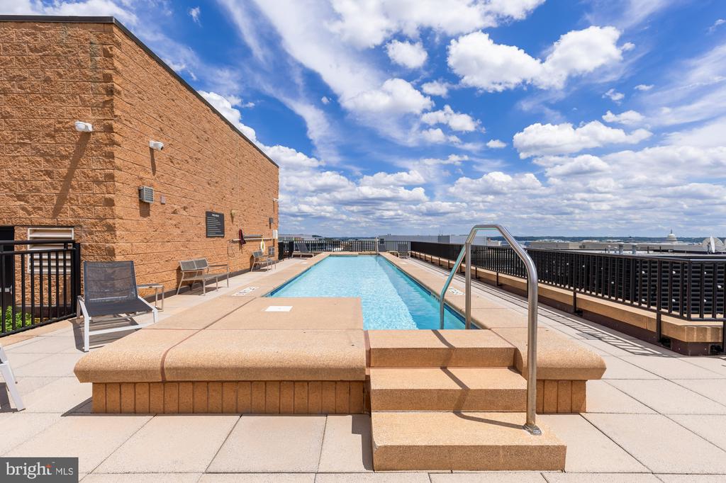 1010 MASSACHUSETTS AVENUE NW Unit: 706