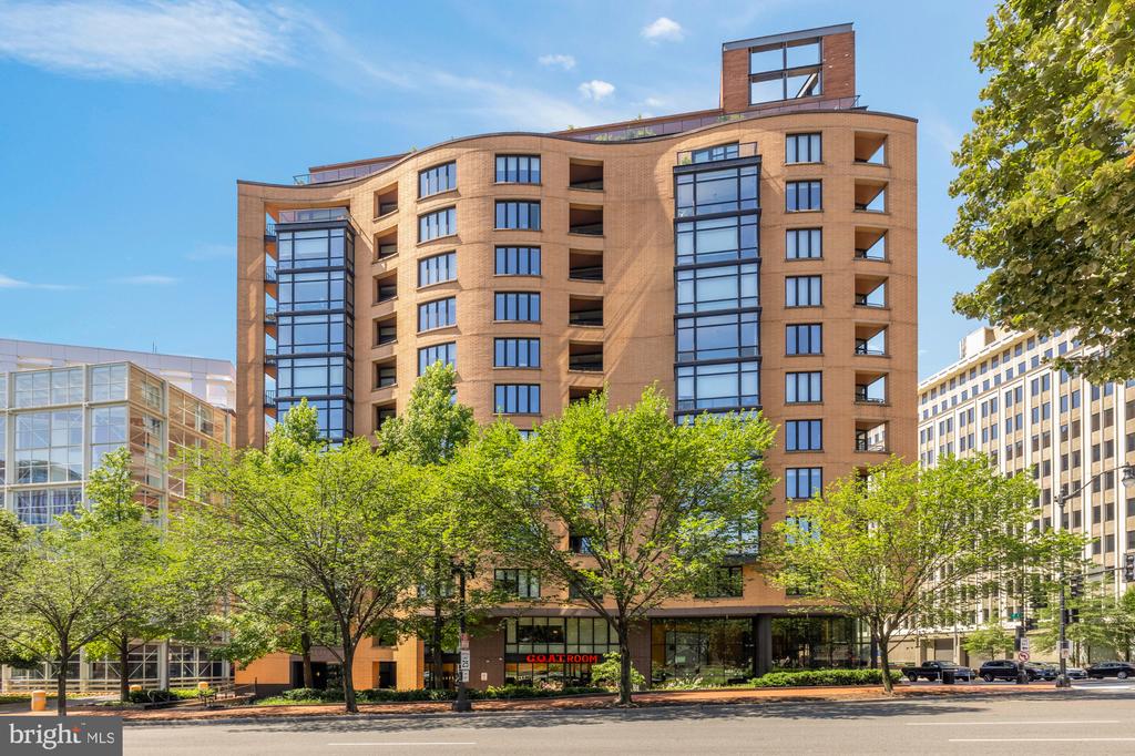 1010 MASSACHUSETTS AVENUE NW Unit: 706