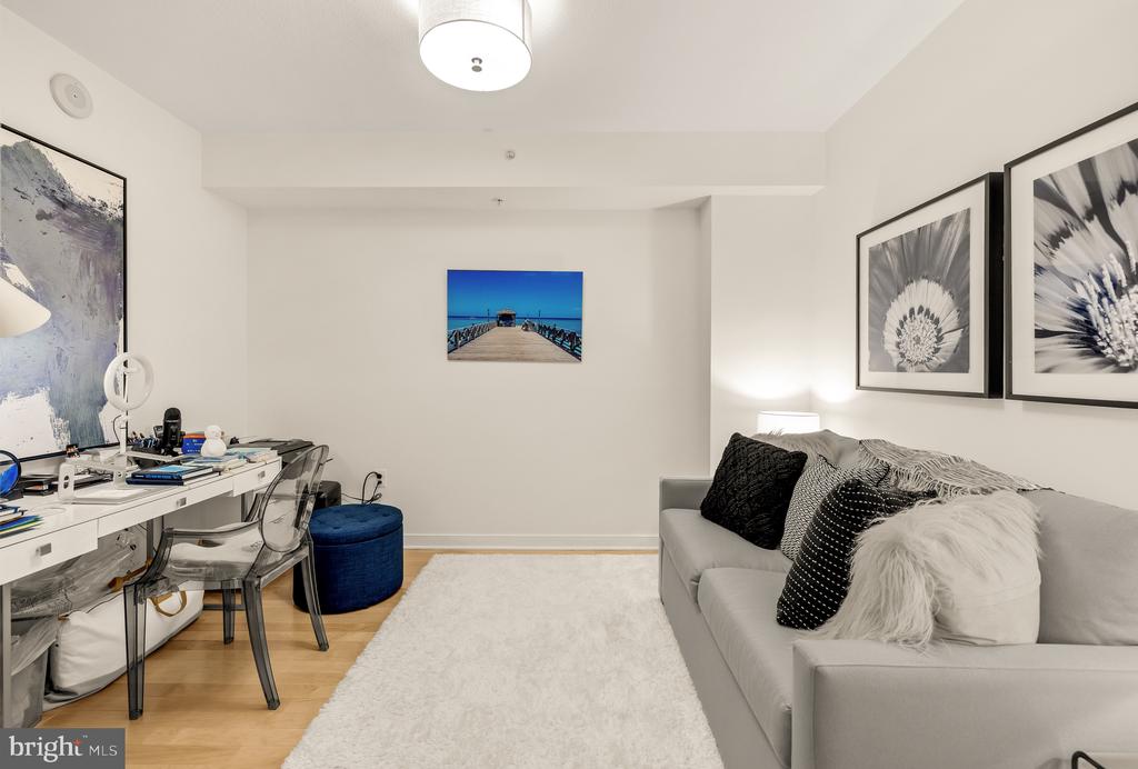 1010 MASSACHUSETTS AVENUE NW Unit: 706