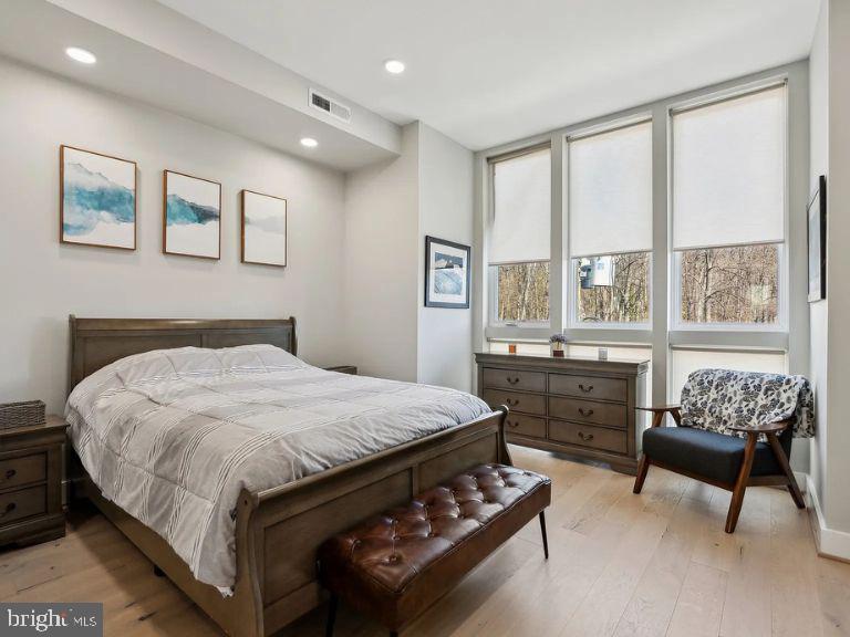2213 M STREET NE Unit: 9