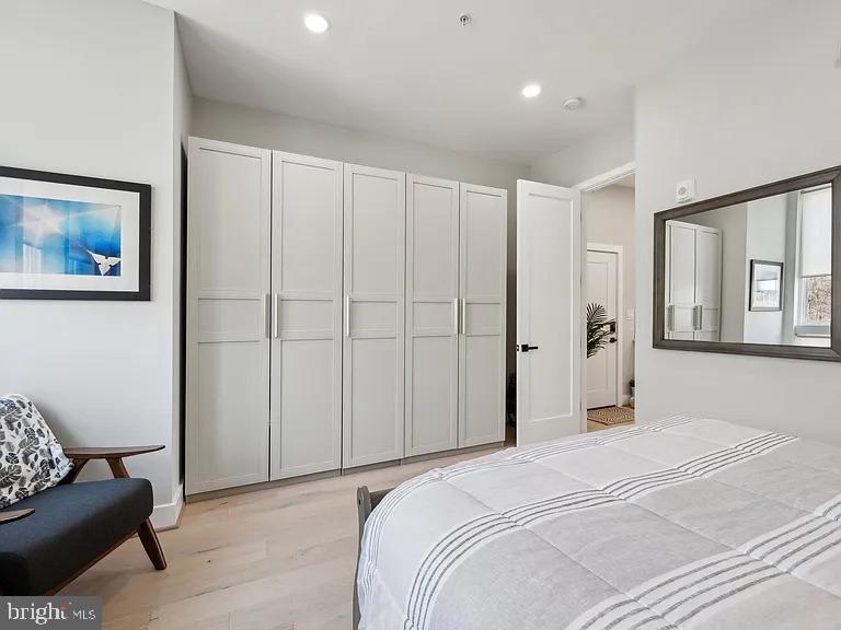 2213 M STREET NE Unit: 9