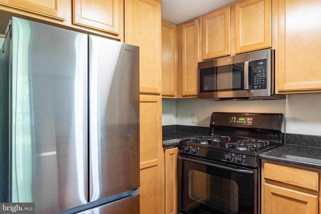 355 I STREET SW Unit: 125