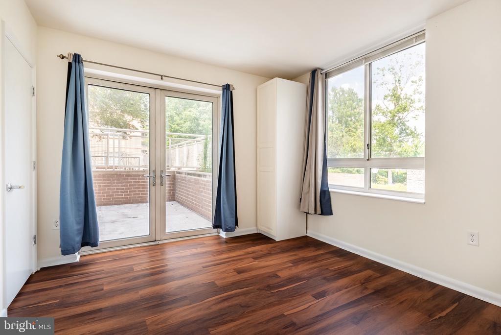 355 I STREET SW Unit: 125