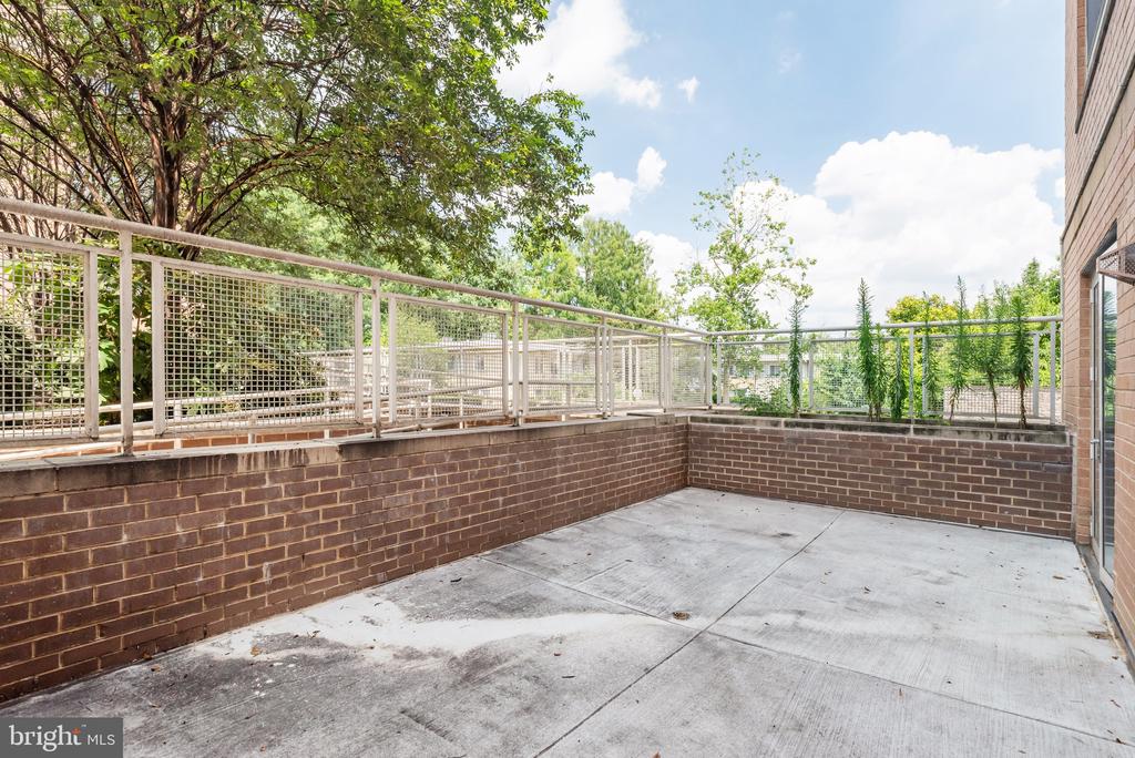 355 I STREET SW Unit: 125