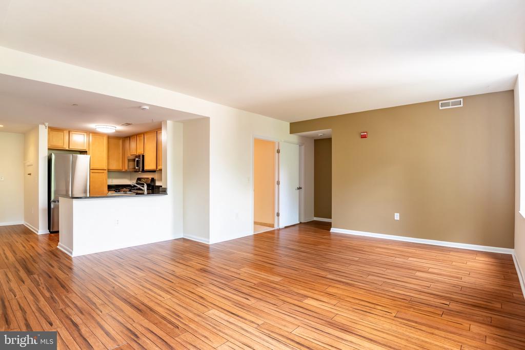 355 I STREET SW Unit: 125
