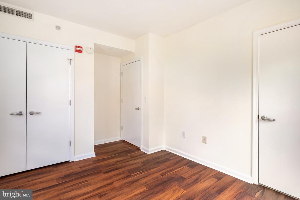 355 I STREET SW Unit: 125