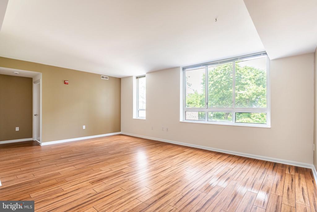 355 I STREET SW Unit: 125