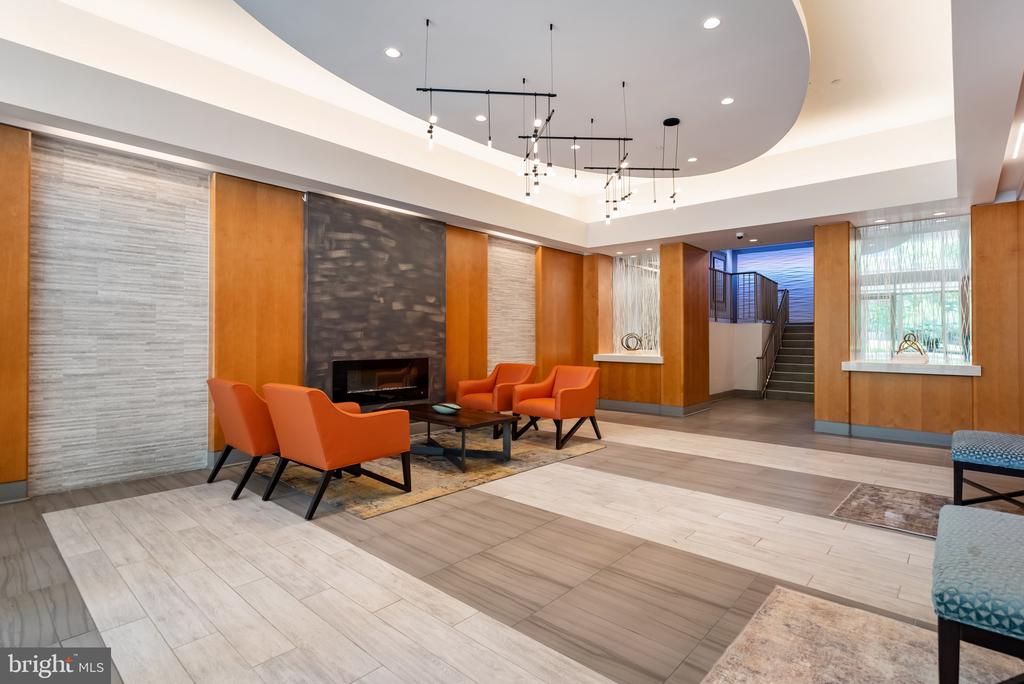 355 I STREET SW Unit: 125