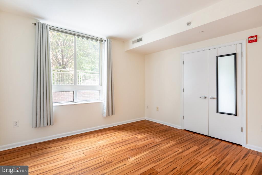 355 I STREET SW Unit: 125