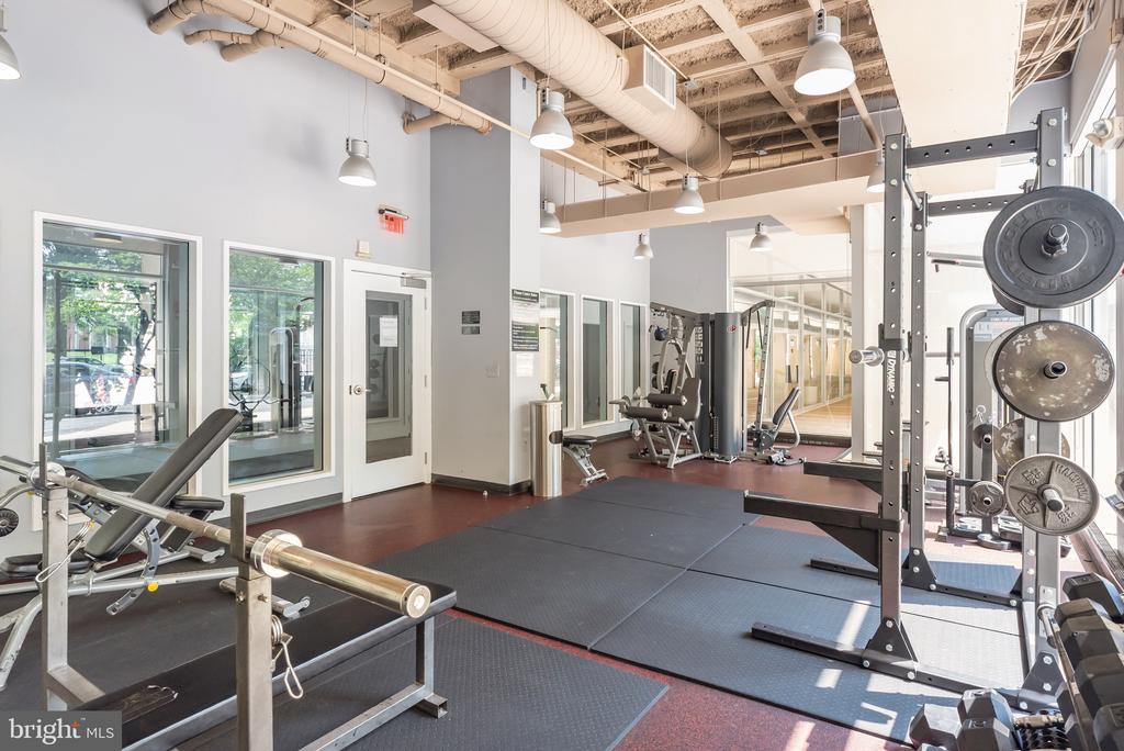 355 I STREET SW Unit: 125