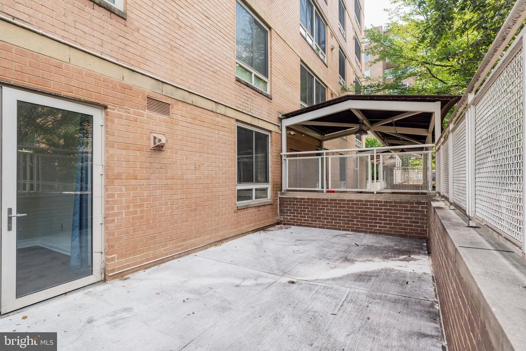 355 I STREET SW Unit: 125