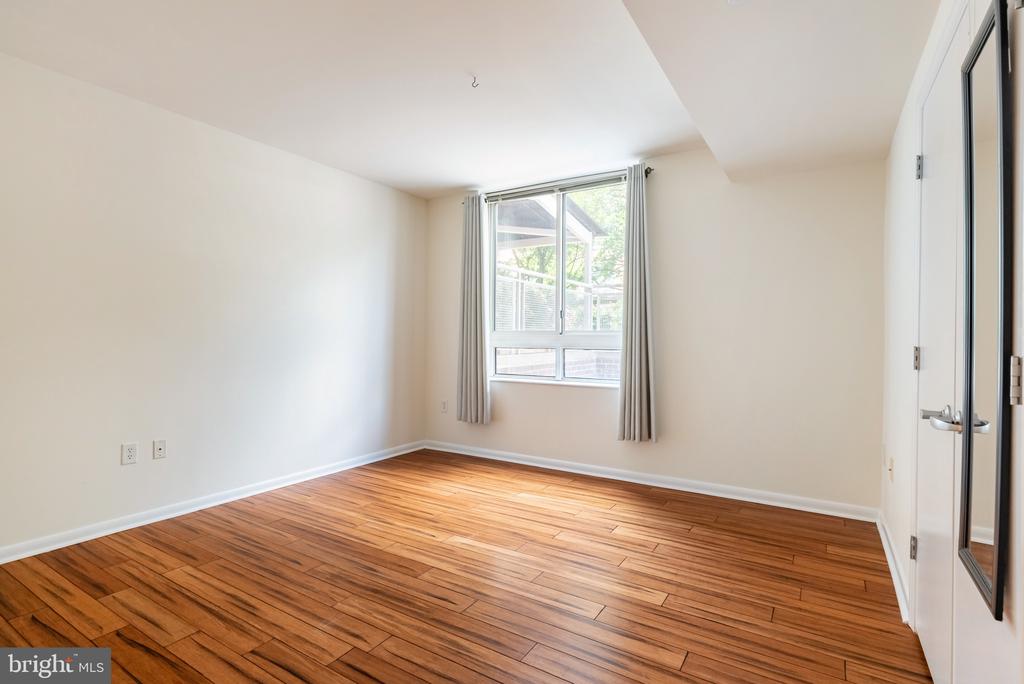 355 I STREET SW Unit: 125