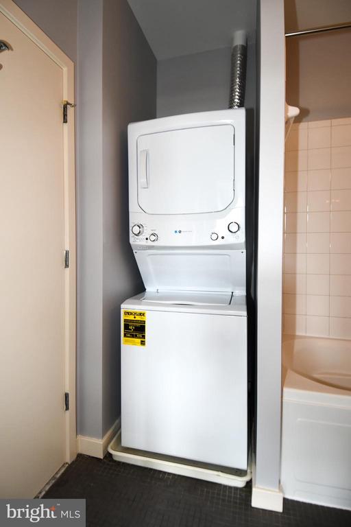 3883 CONNECTICUT AVENUE NW Unit: 902