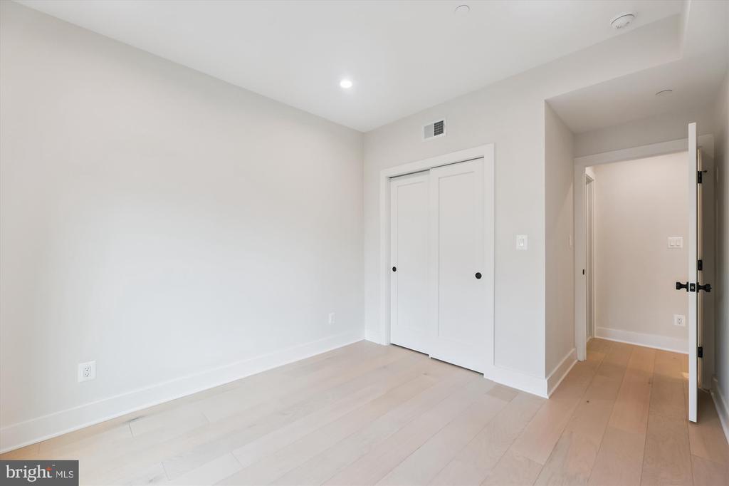 1910 BENNING ROAD NE Unit: 2