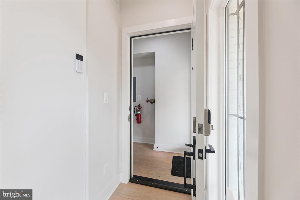 1910 BENNING ROAD NE Unit: 2