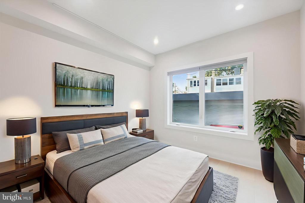1910 BENNING ROAD NE Unit: 2