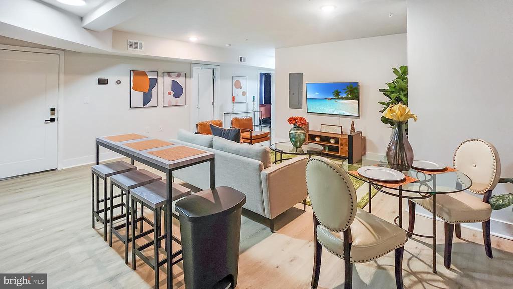 1621 T STREET SE Unit: 2
