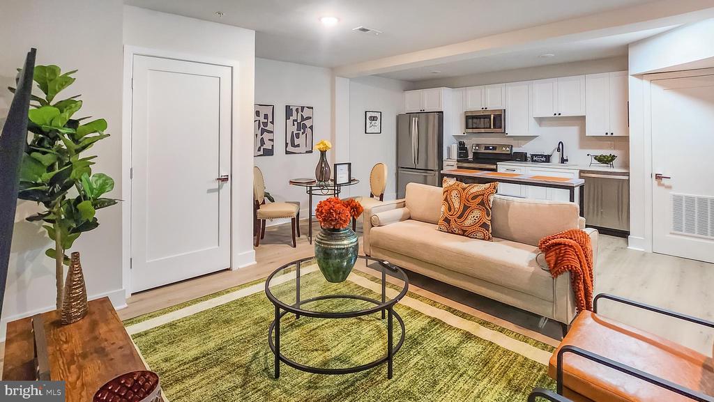 1621 T STREET SE Unit: 2