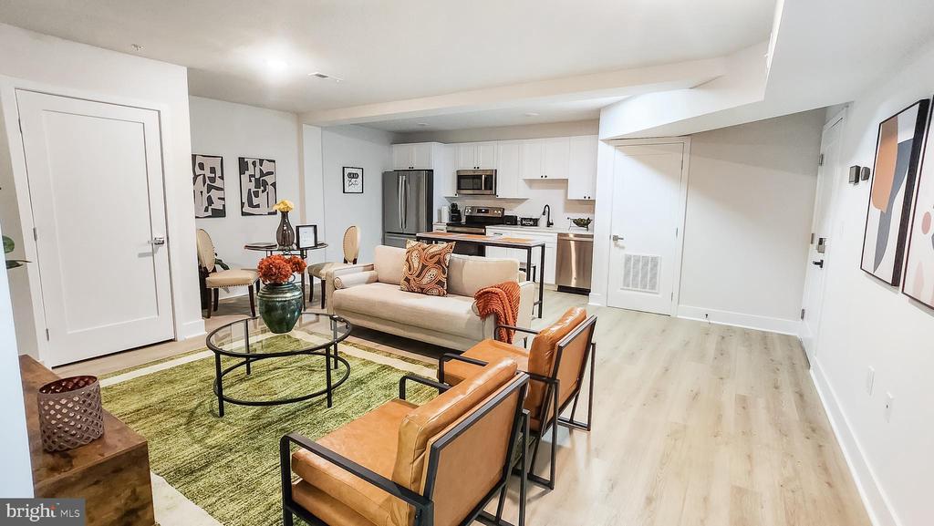 1621 T STREET SE Unit: 2