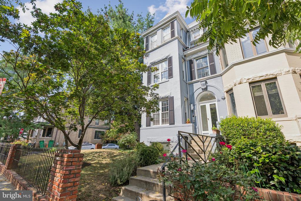 1633 NEWTON STREET NW Unit: 3