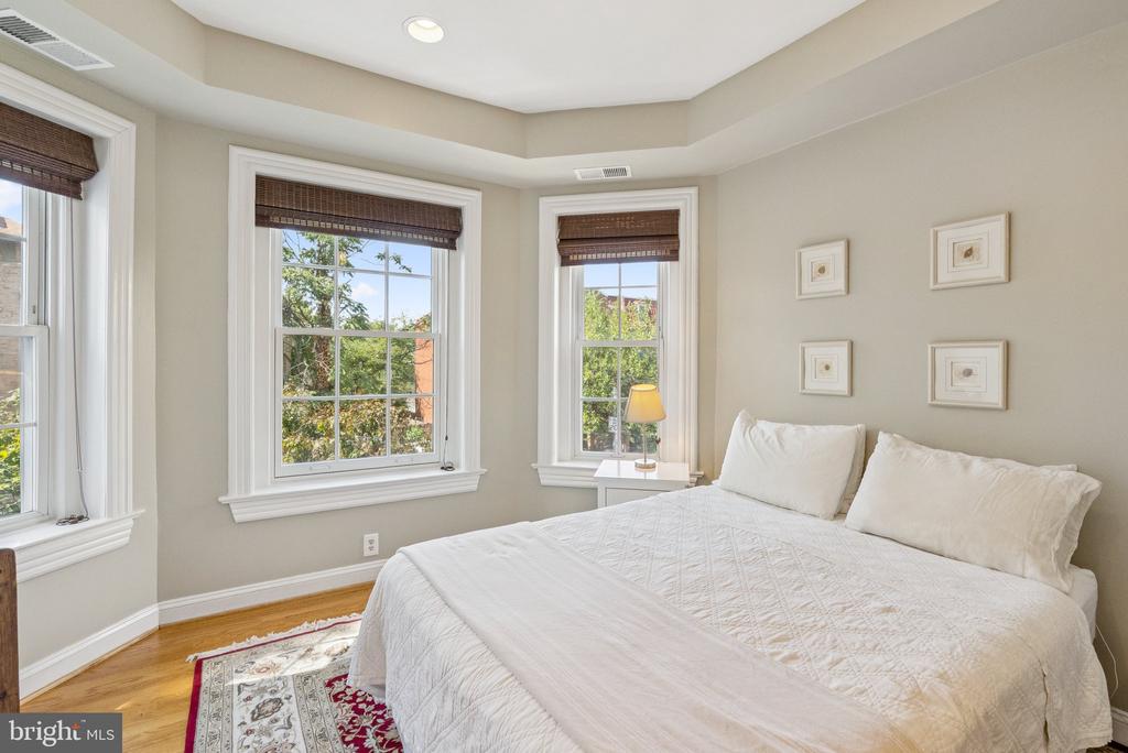 1633 NEWTON STREET NW Unit: 3