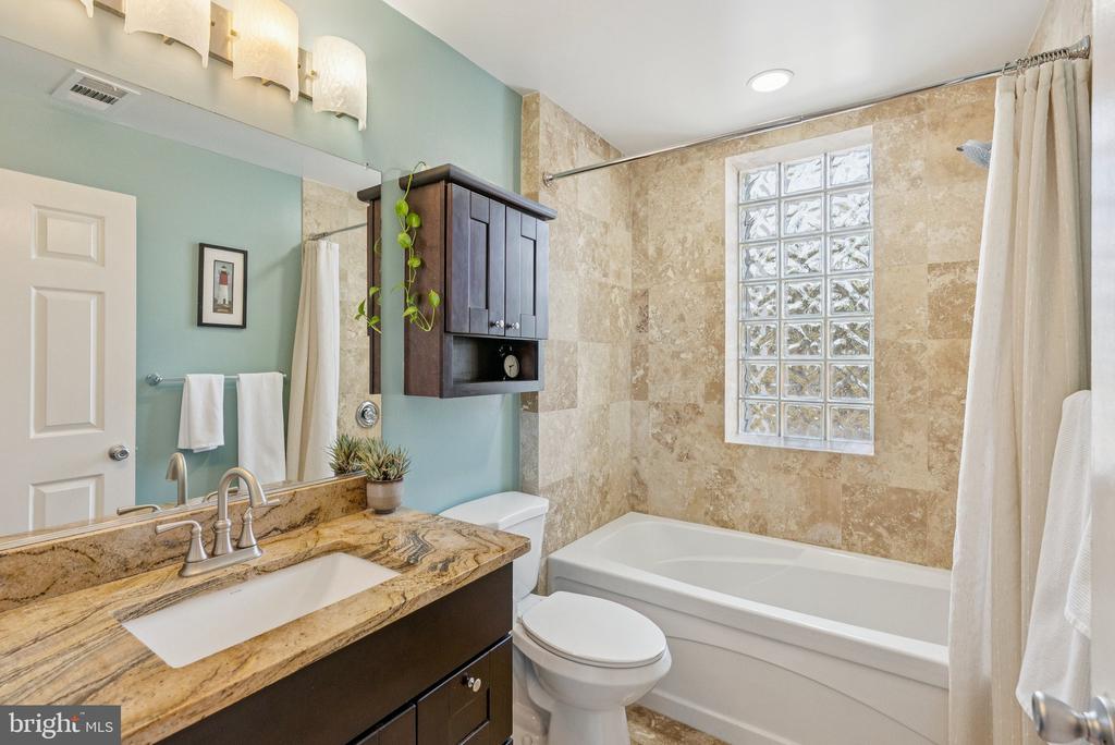 1633 NEWTON STREET NW Unit: 3