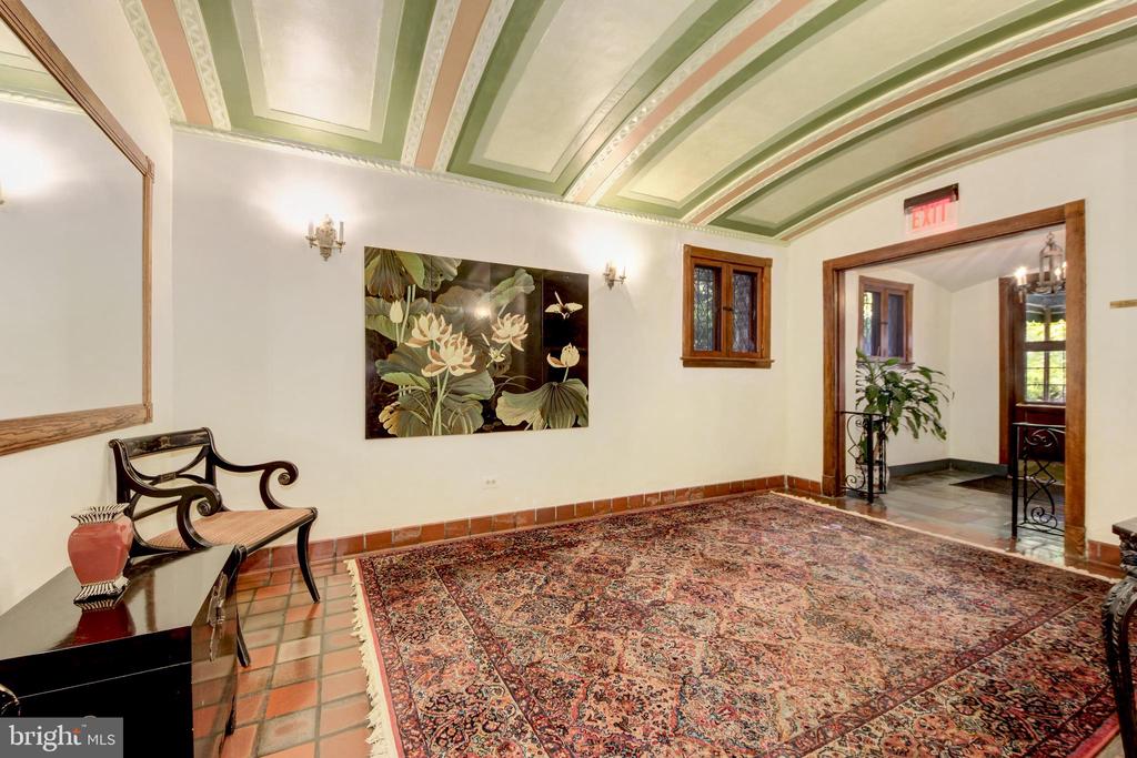 3031 SEDGWICK STREET NW Unit: 102-E