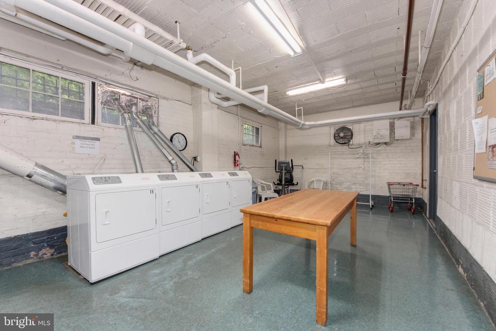 3031 SEDGWICK STREET NW Unit: 102-E