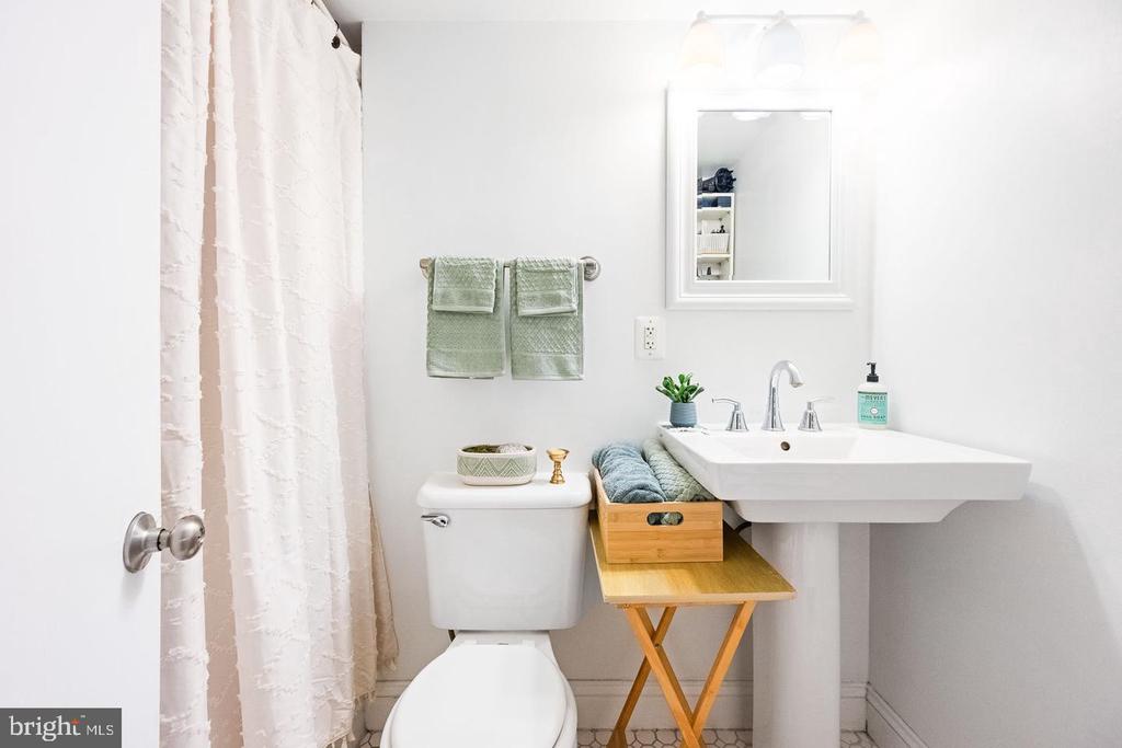 1701 16TH STREET NW Unit: 204