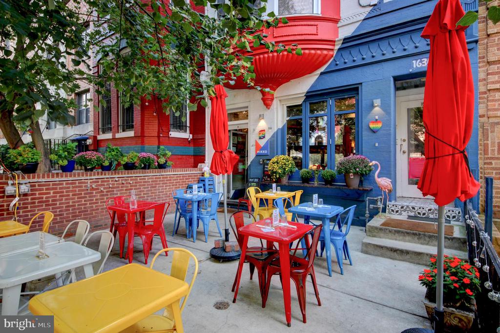 1725 17TH STREET NW Unit: 416
