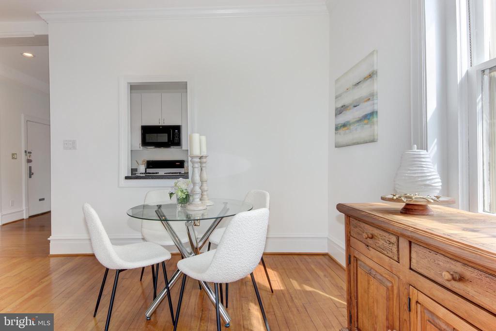 1725 17TH STREET NW Unit: 416