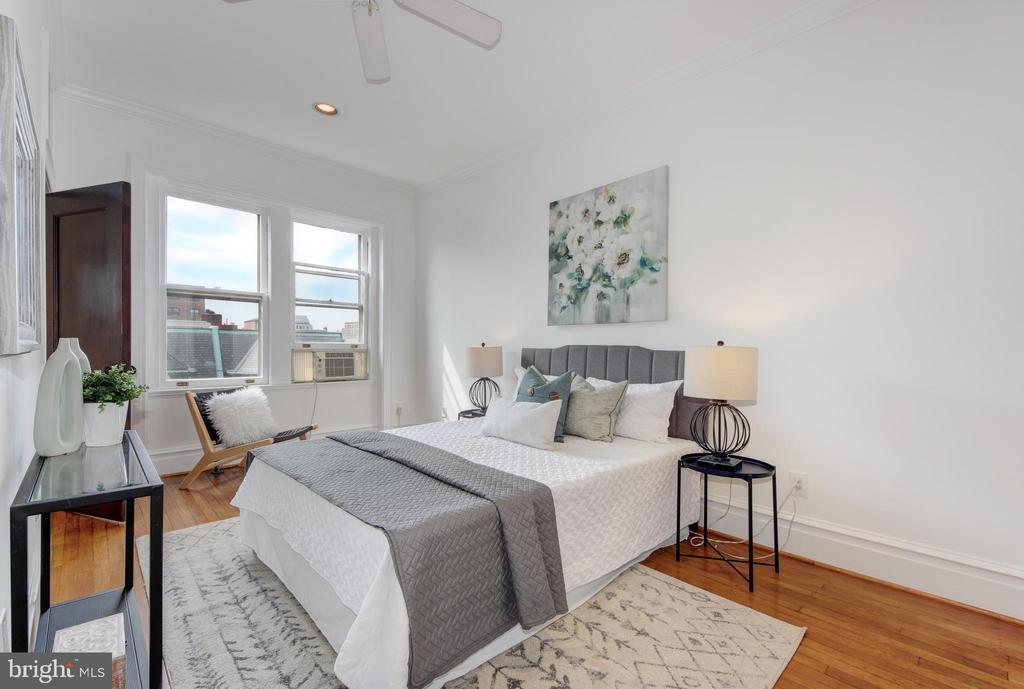 1725 17TH STREET NW Unit: 416