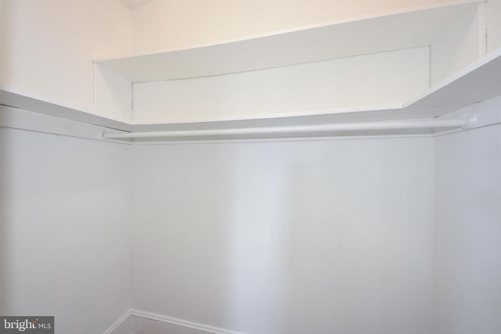 1725 17TH STREET NW Unit: 416